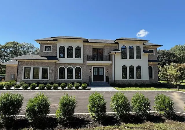 Single family home for sale at 26 Bacon Rd, North Hempstead, NY 11568 | MLS# 1003422