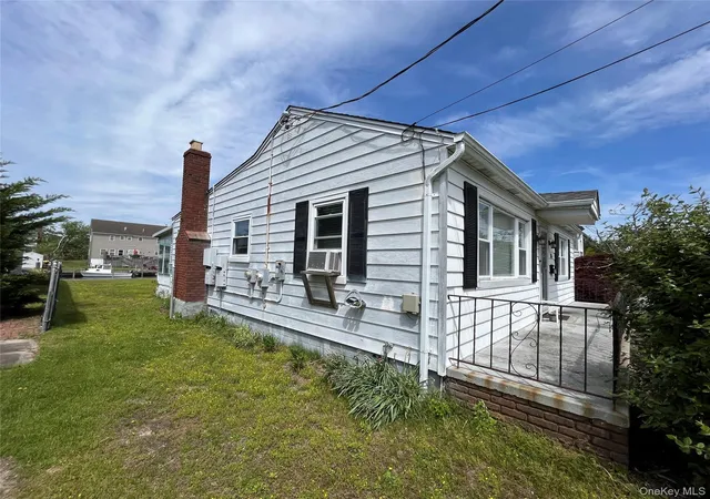 3rd image of 84 Boylan Ln, Brookhaven, NY 11715 | MLS# 1003447