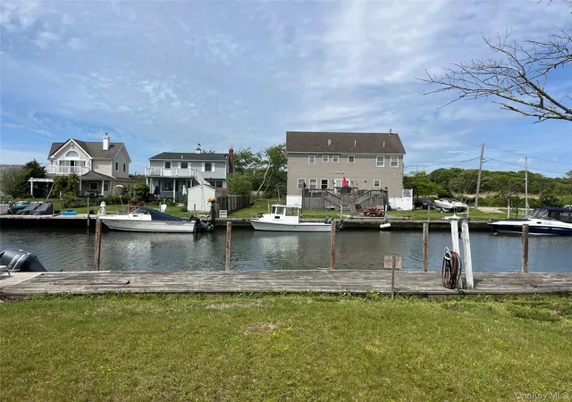 5th image of 84 Boylan Ln, Brookhaven, NY 11715 | MLS# 1003447