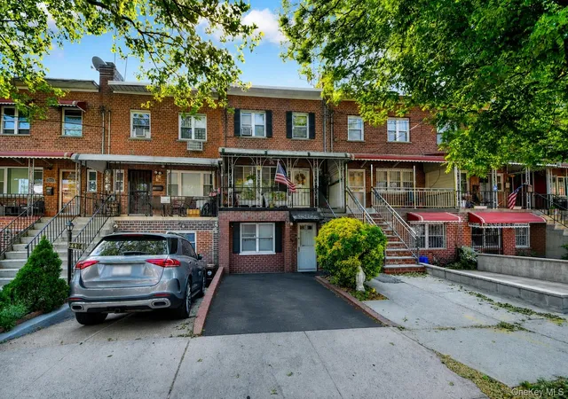 1st image of 2571 Seymour Ave, Bronx, NY 10469 | MLS# 1003475