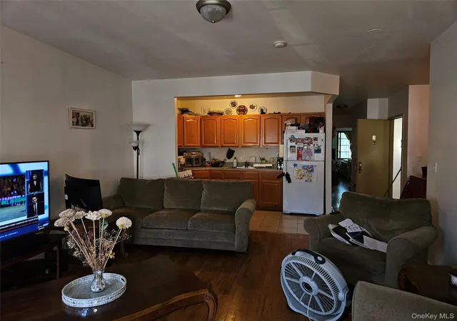 Photo 4 of House for sale at 1297 Clay Ave, Bronx, NY 10456 | MLS# 1003479 | Listing updated on 2026-08-26