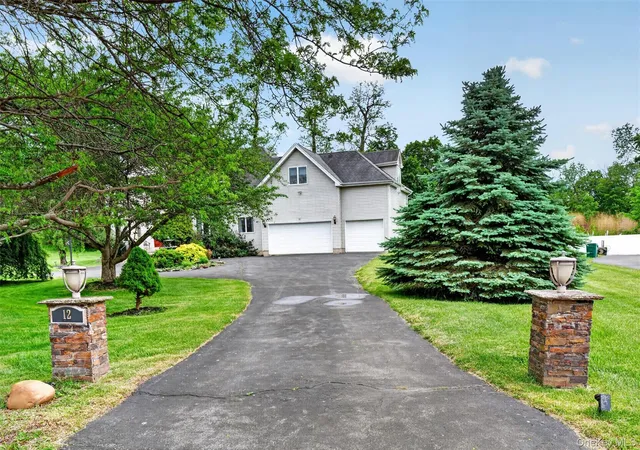 Homes for sale in East Fishkill, NY | 12 Loosestrife Dr, East Fishkill, NY 12533 | MLS# 1003511
