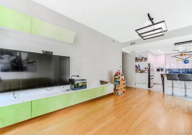 4th image of 37 W End Ave, New York, NY 11235