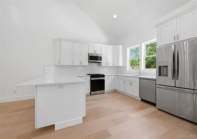 Homes for sale in Southampton, NY | 19 Montauk Hwy #7, Southampton, NY 11977 | MLS# 1003552