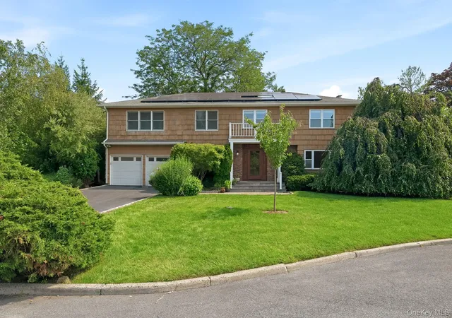 2nd image of 23 Carriage Ct, New Rochelle, NY 10583 | MLS# 1003587