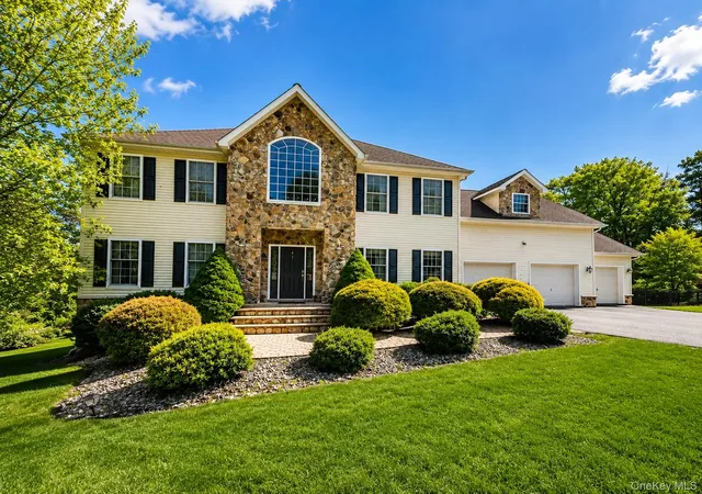 2nd image of 3 Alloway Crescent, Highland Mills, NY 10930 | MLS# 1003631