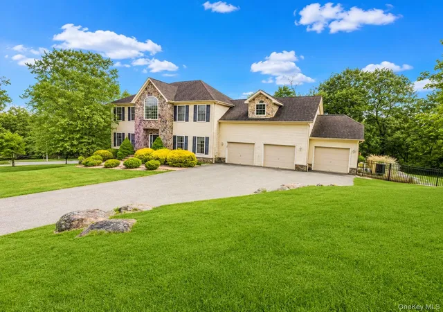 3rd image of 3 Alloway Crescent, Highland Mills, NY 10930 | MLS# 1003631