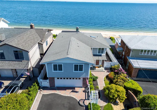 Photo 1 of Single family home for sale at 19 Oak Shore Dr, Bayville, NY 11709 | MLS# 1003640 | Listing updated on 2026-06-11