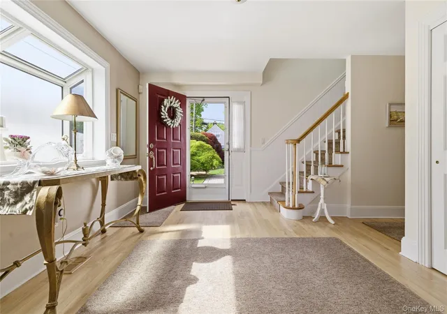 Photo 3 of Single family home for sale at 19 Oak Shore Dr, Bayville, NY 11709 | MLS# 1003640 | Listing updated on 2026-06-11