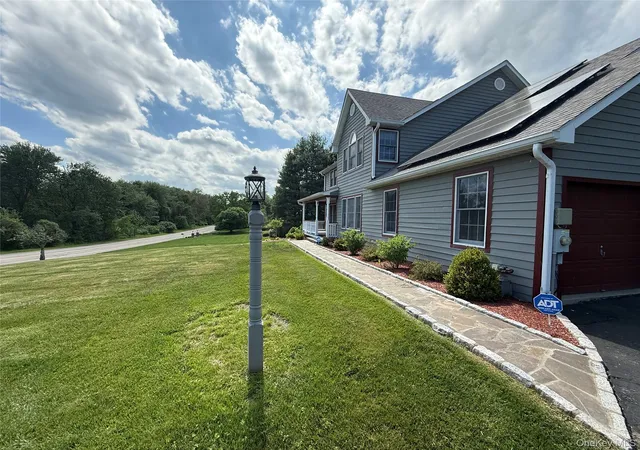 Photo 4 of Sale Pending at 58 Hoose Blvd, Fishkill, NY 12524 | MLS# 1003661 | Listing updated on 2026-09-01