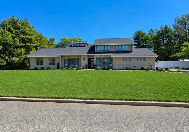 1st image of 25 Vineyard Wy, Brookhaven, NY 11766 | MLS# 1003673