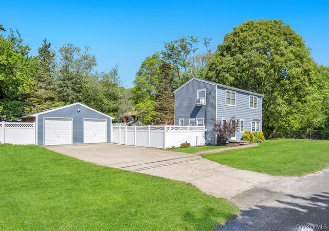 4th image of 66 Oxhead Rd, Centereach, NY 11720 | MLS# 1003675