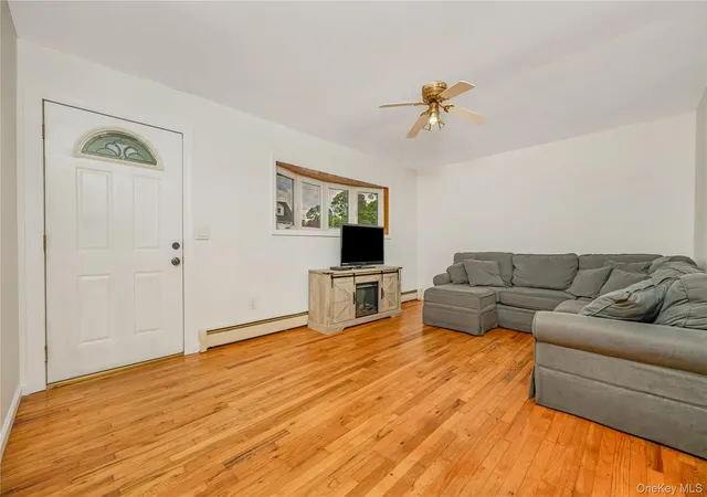 3rd image of 21 Probst Dr, Shirley, NY 11967 | MLS# 1003737