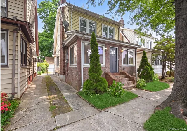 Photo 3 of Sale Pending at 9122 Springfield Blvd, New York, NY 11428 | MLS# 1003739 | Listing updated on 2026-10-03