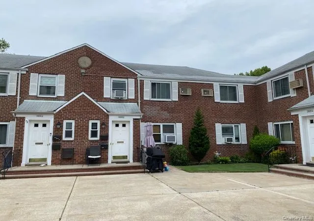3rd image of 254-25 75Th Ave #2nd fl, Glen Oaks, NY 11004 | MLS# 1003749