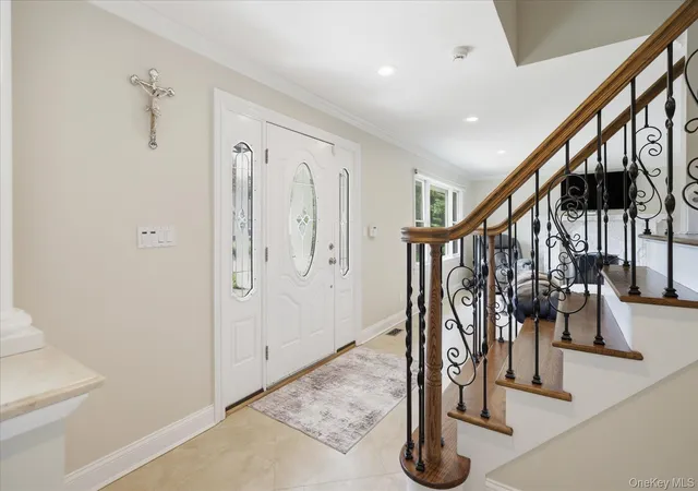 3rd image of 19 Gruber Dr, Glen Cove, NY 11542 | MLS# 1003769