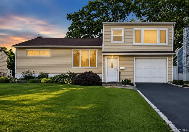 Photo 1 of Sale Pending at 32 Elderberry Ln E, Valley Stream, NY 11581 | MLS# 1003774 | Listing updated on 2026-07-03