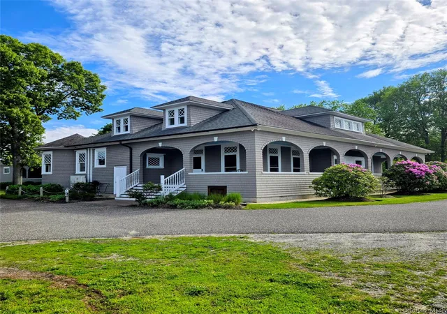 38th image of 46 Hewitt Blvd, Center Moriches, NY 11934 | MLS# 1003775