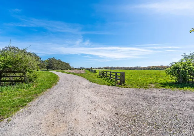 3rd image of 3123 & 3595 Skunk Ln, Southold, NY 11935 | MLS# 1003778