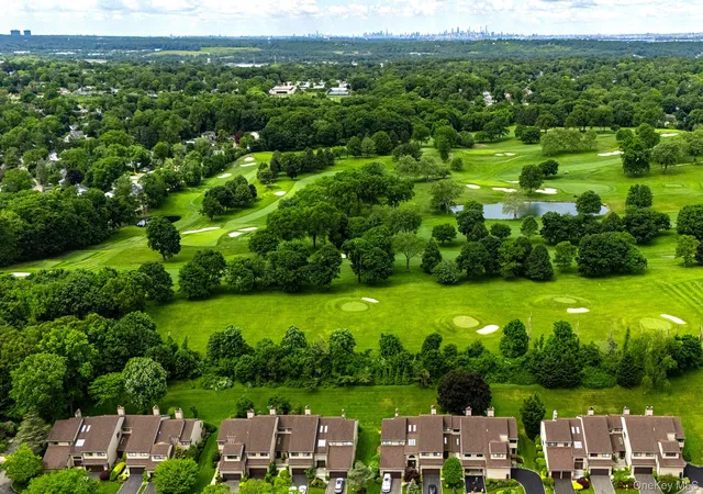 Photo 3 of Condo for sale at 19 The Cir #19, Oyster Bay, NY 11545 | MLS# 1003795 | Listing updated on 2026-08-29