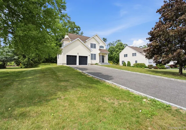 3rd image of 28 Hynard Pl, Somers, NY 10505 | MLS# 1003806