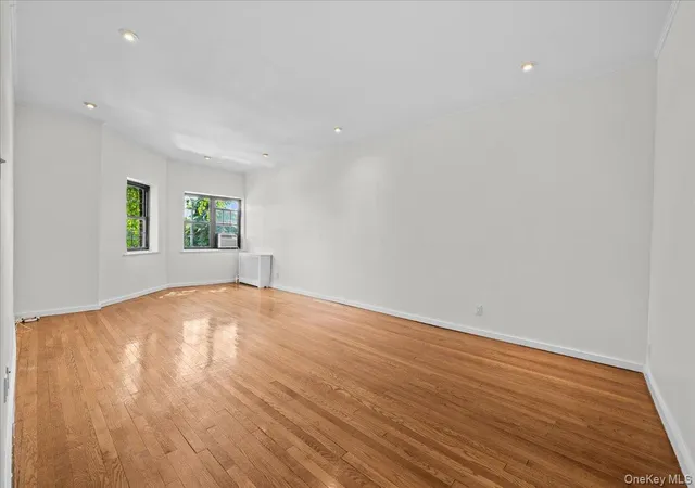 Photo 3 of Sale Pending at 1440 Boston Post Rd #2I, Mamaroneck, NY 10538 | MLS# 1003812 | Listing updated on 2026-08-19