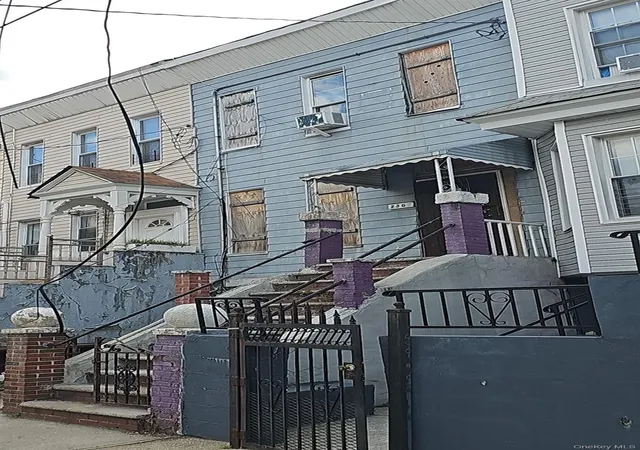 Photo 3 of Sale Pending at 2307 Cambreleng Ave, Bronx, NY 10458 | MLS# 1003849 | Listing updated on 2026-08-18