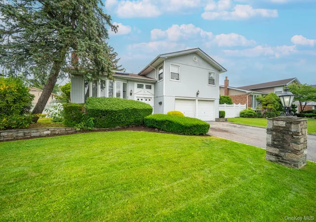 1st image of 15 Jackie Dr, Hempstead, NY 11590 | MLS# 1003879