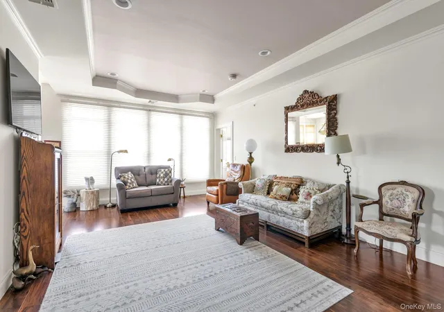 4th image of 236 Roosevelt Wy, Hempstead, NY 11590