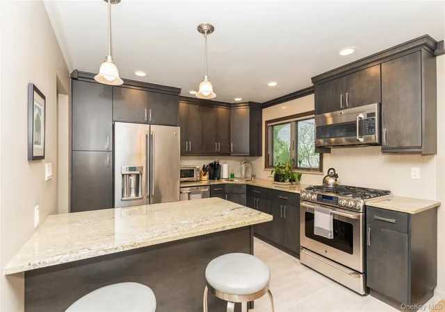 3rd image of 2772 Riverside Ave, Hempstead, NY 11566 | MLS# 1003920