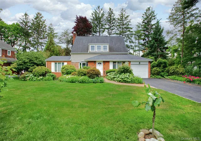1st image of 34 Wildwood Ln, Roslyn Heights, NY 11577 | MLS# 1003932