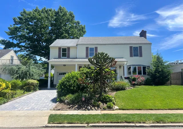 3rd image of 24 Purdue Rd, Glen Cove, NY 11542 | MLS# 1003965