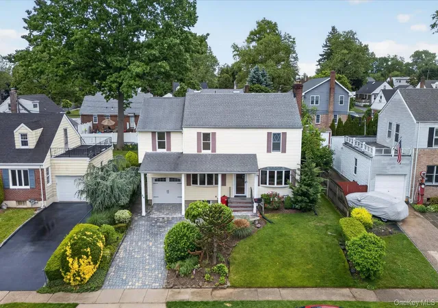4th image of 24 Purdue Rd, Glen Cove, NY 11542 | MLS# 1003965