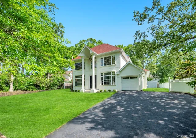 4th image of 11 Amboy Ln, Lake Grove, NY 11755 | MLS# 1003980