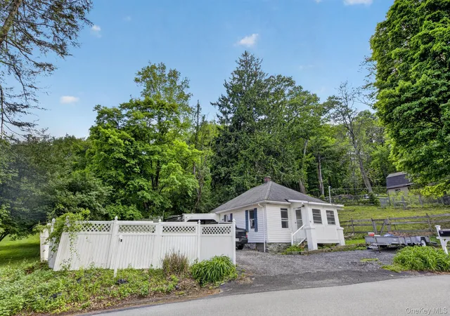 Photo 3 of Single family home for sale at 11 Richardsville Rd, Carmel, NY 10512 | MLS# 1003989 | Listing updated on 2026-08-03