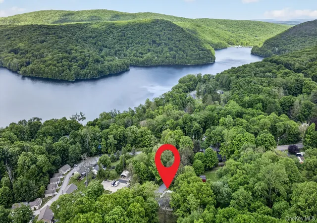 Photo 4 of Single family home for sale at 11 Richardsville Rd, Carmel, NY 10512 | MLS# 1003989 | Listing updated on 2026-08-03