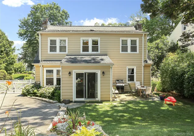 11th image of 51 Stratford Rd, Eastchester, NY 10583 | MLS# 1003999