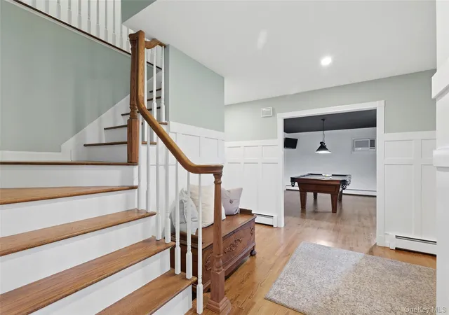 3rd image of 14 Julia Cir, East Setauket, NY 11733 | MLS# 1004024