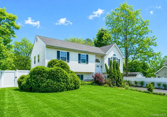 2nd image of 57 Woodycrest Dr, Farmingville, NY 11738 | MLS# 1004026