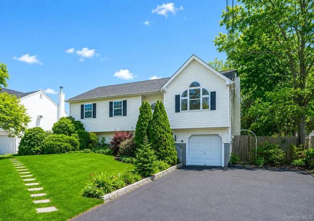 3rd image of 57 Woodycrest Dr, Farmingville, NY 11738 | MLS# 1004026