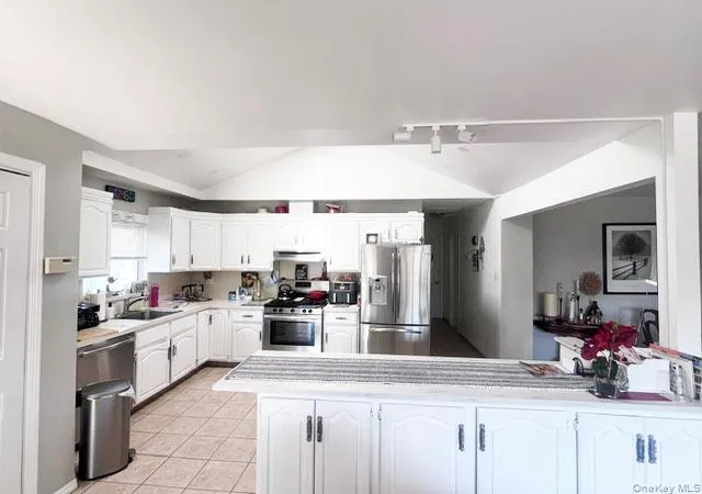 4th image of 36 2Nd Ave, East Rockaway, NY 11518 | MLS# 1004050