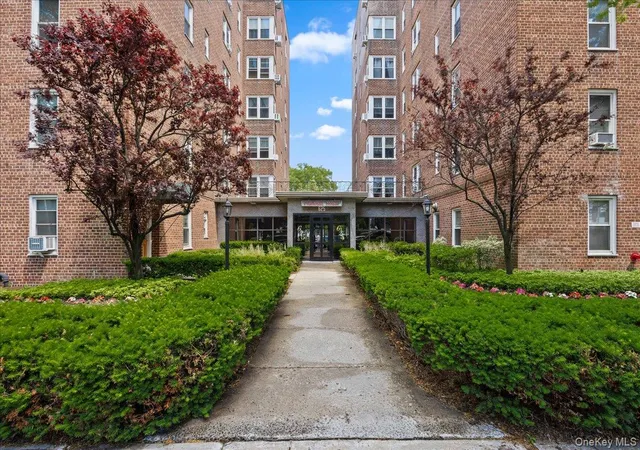 1st image of 625 Gramatan Ave #5O, Mount Vernon, NY 10552 | MLS# 1004060