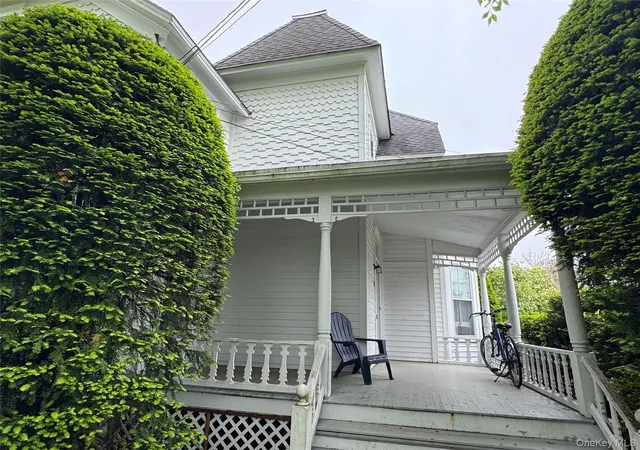 4th image of 454 Main St, Center Moriches, NY 11934 | MLS# 1004077