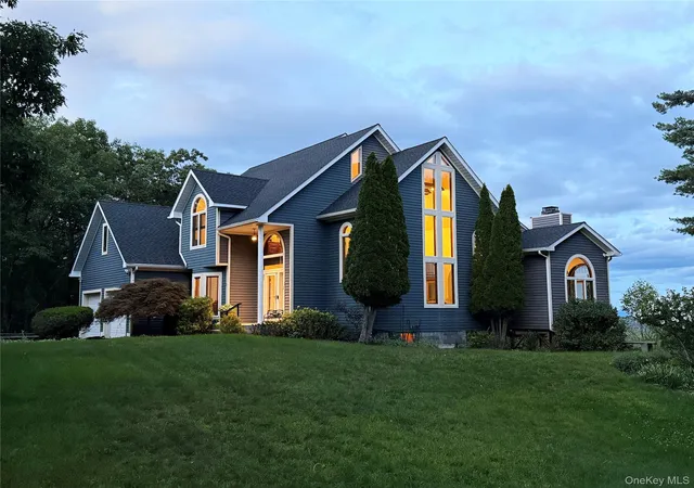 Photo 3 of Single family home for sale at 828 W Saugerties Woodstock Rd, Saugerties, NY 12477 | MLS# 1004085 | Listing updated on 2026-09-07
