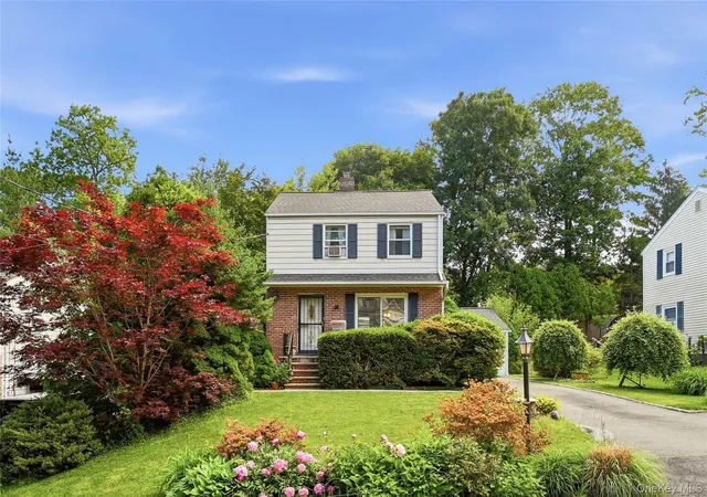Single family home for sale at 30 Greenvale Cir, White Plains, NY 10607 | MLS# 1004091 | Listing updated on 2026-07-14