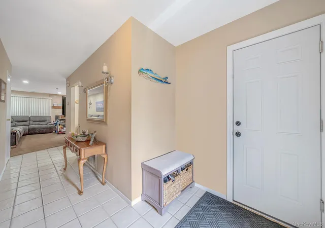 5th image of 1405 Sara Cir, Port Jefferson Station, NY 11776 | MLS# 1004101