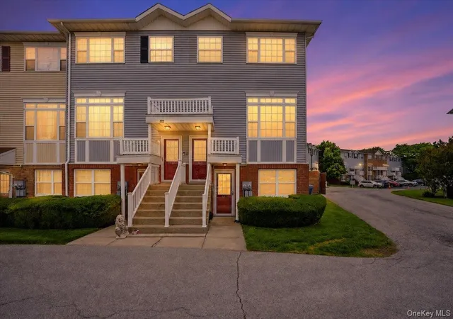 Listing Photo 4 - Condo for sale in building located at 163 Surf Dr, New York, NY 10473 - Unit #106