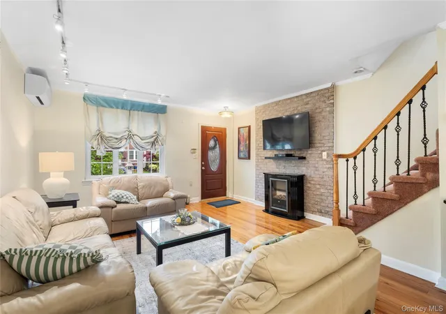 Photo 2 of Single family home for sale at 7 14 160th Street, New York, NY 11357 | MLS# 1004120 | Listing updated on 2026-08-15