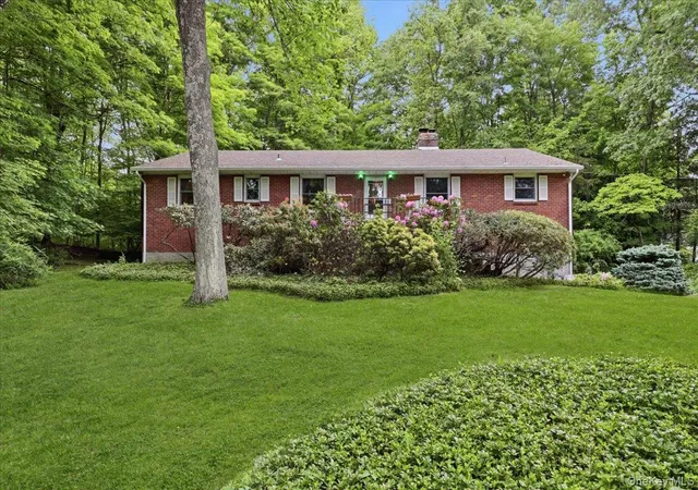 Homes for sale in Cortlandt, NY | 17 Galloway Ln, Cortlandt, NY 10567 | MLS# 1004124