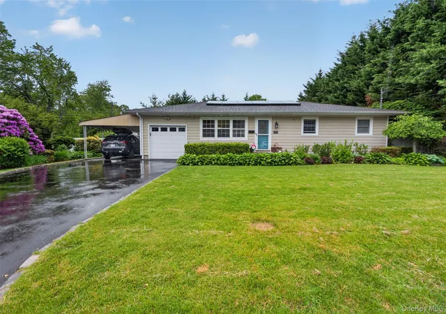 1st image of 220 Grant Ave, Smithtown, NY 11780 | MLS# 1004135